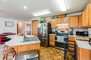 843 10th Ct, Lafayette, OR 97127 - Photo 11