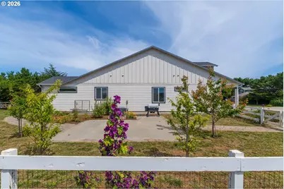 717 Seabird Dr SW, Bandon, OR 97411 - Photo 45