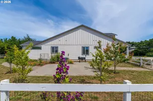 717 Seabird Dr SW, Bandon, OR 97411 - Photo 45