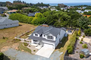 717 Seabird Dr SW, Bandon, OR 97411 - Photo 3