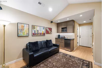 108 E 35th St, Vancouver, WA 98663 - Photo 7