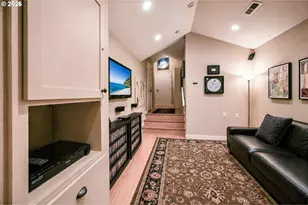108 E 35th St, Vancouver, WA 98663 - Photo 3