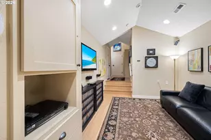 108 E 35th St, Vancouver, WA 98663 - Photo 5