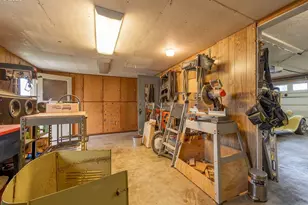 190 Hunsaker Ln, Eugene, OR 97404 - Photo 29