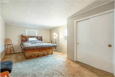 190 Hunsaker Ln, Eugene, OR 97404 - Photo 21