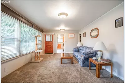190 Hunsaker Ln, Eugene, OR 97404 - Photo 5