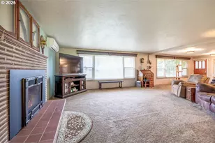 190 Hunsaker Ln, Eugene, OR 97404 - Photo 11