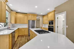 101 W Johanna Ct, Newberg, OR 97132 - Photo 13