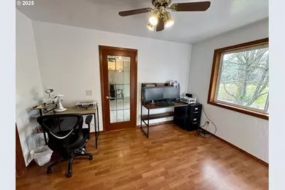911 Harlan St, Roseburg, OR 97471 - Photo 19