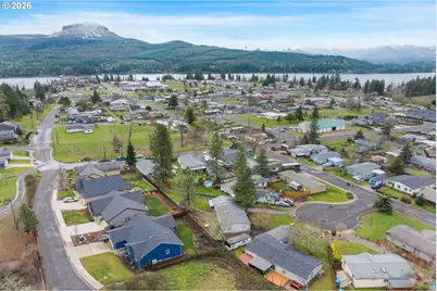 452 Carol St, Lowell, OR 97452 - Photo 35