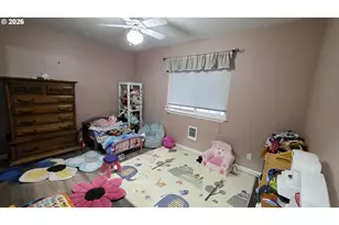 918 NE Malheur Ave, Roseburg, OR 97470 - Photo 23