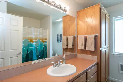 918 NE Malheur Ave, Roseburg, OR 97470 - Photo 21