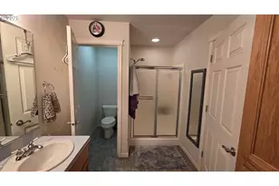 918 NE Malheur Ave, Roseburg, OR 97470 - Photo 19