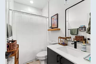 6039 SE Lambert St, Portland, OR 97206 - Photo 13