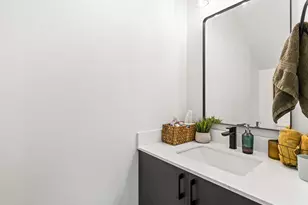 6039 SE Lambert St, Portland, OR 97206 - Photo 9