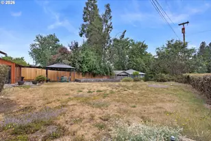 2219 NW Troost St, Roseburg, OR 97471 - Photo 29