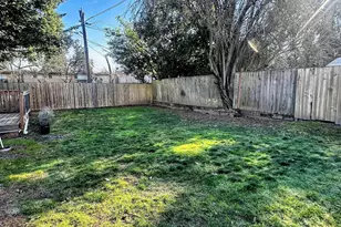 11818 NE Holladay St, Portland, OR 97220 - Photo 19