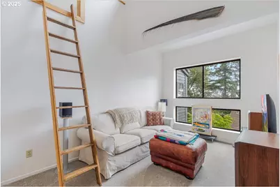 4451 Golden Ln, Lake Oswego, OR 97035 - Photo 33