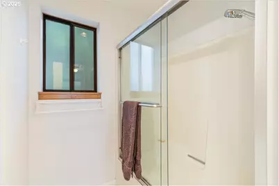 4451 Golden Ln, Lake Oswego, OR 97035 - Photo 31