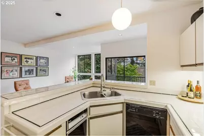 4451 Golden Ln, Lake Oswego, OR 97035 - Photo 11