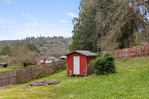 1595 N Henry St, Coquille, OR 97423 - Photo 33