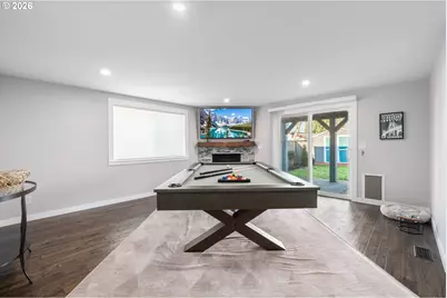 8407 N Hartman St, Portland, OR 97203 - Photo 9