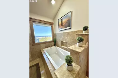 94098 Rubys Way, Gold Beach, OR 97444 - Photo 17