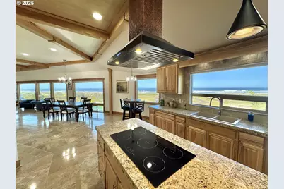 94098 Rubys Way, Gold Beach, OR 97444 - Photo 13