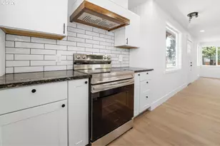 1879 G St, Springfield, OR 97477 - Photo 9