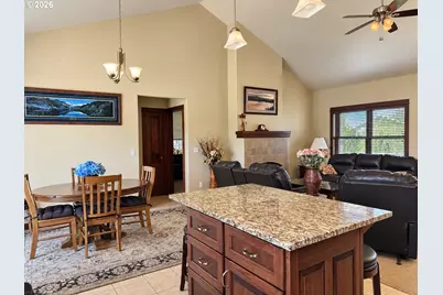 10301 Leonard Ln, Island City, OR 97850 - Photo 13