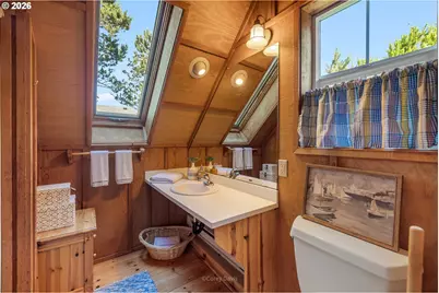 8864 Windward Ln, Manzanita, OR 97130 - Photo 25