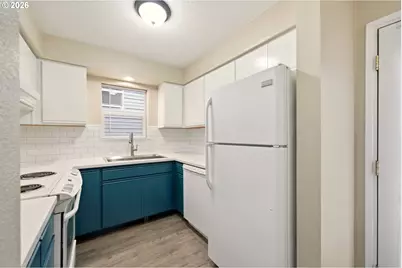 622 NW Hill St, Camas, WA 98607 - Photo 9