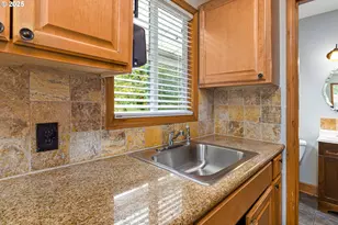 114 S John Adams St, Oregon City, OR 97045 - Photo 11