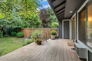 6837 NE Claremont Ave, Portland, OR 97211 - Photo 23