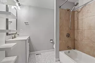 6837 NE Claremont Ave, Portland, OR 97211 - Photo 23