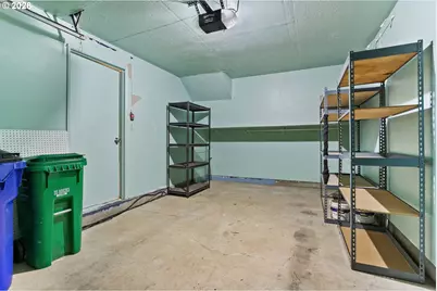 6837 NE Claremont Ave, Portland, OR 97211 - Photo 27