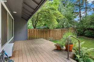 6837 NE Claremont Ave, Portland, OR 97211 - Photo 23