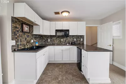 89796 Sea Breeze Dr, Warrenton, OR 97146 - Photo 29