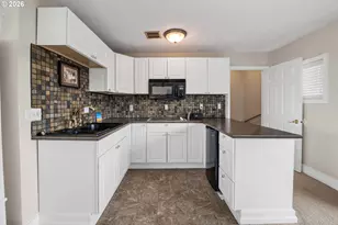 89796 Sea Breeze Dr, Warrenton, OR 97146 - Photo 29