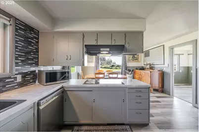 8668 Stayton Rd SE, Turner, OR 97392 - Photo 11