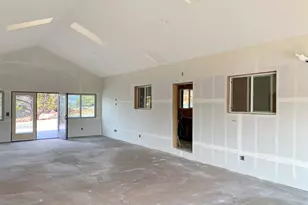 17232 Dodds Hollow Rd, Merrill, OR 97633 - Photo 7