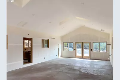 17232 Dodds Hollow Rd, Merrill, OR 97633 - Photo 5