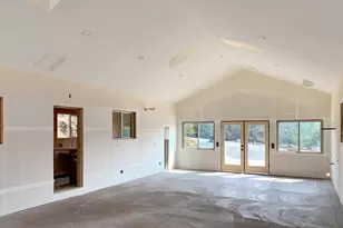 17232 Dodds Hollow Rd, Merrill, OR 97633 - Photo 5