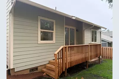 2240 NE 207th Pl, Fairview, OR 97024 - Photo 3