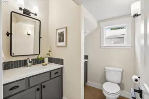 6517 SE Woodstock Blvd, Portland, OR 97206 - Photo 17