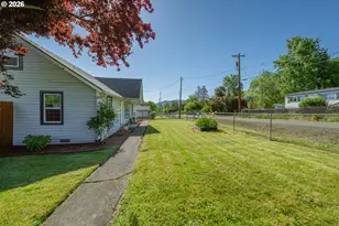 2205 Landers Ave, Roseburg, OR 97471 - Photo 29
