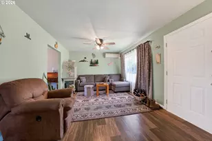 2205 Landers Ave, Roseburg, OR 97471 - Photo 5