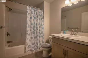 16610 Pne Crk Dr, La Pine, OR 97739 - Photo 17