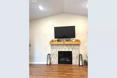 16610 Pine Creek Dr, La Pine, OR 97739 - Photo 3