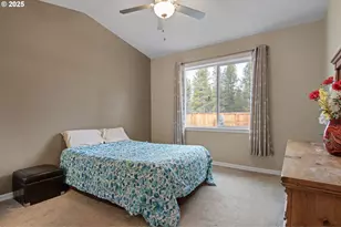 16610 Pne Crk Dr, La Pine, OR 97739 - Photo 9